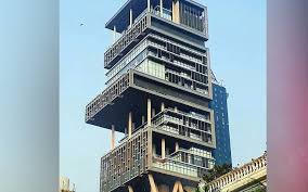 મુકેશ અંબાણી અને નીતા અંબાણીના એન્ટિલિયામાં દરરોજ 4,000 રોટલા કેમ બને છે? 