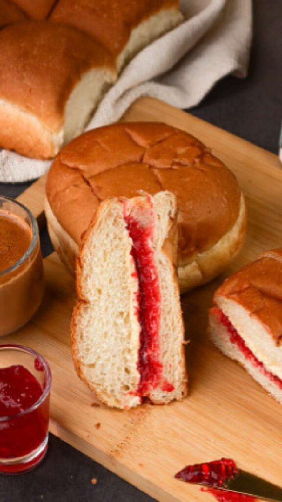 સુરતી લોચો અને અમદાવાદી મસ્કાબન