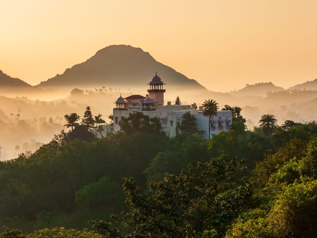 માઉન્ટ આબુ બન્યું ‘મિની કાશ્મીર