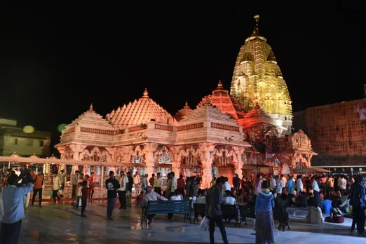 અંબાજીમાં વહેલી સવારથી 'બોલ માડી અંબે'ના નાદ સાથે મંદિર ગૂંજી ઉઠ્યું