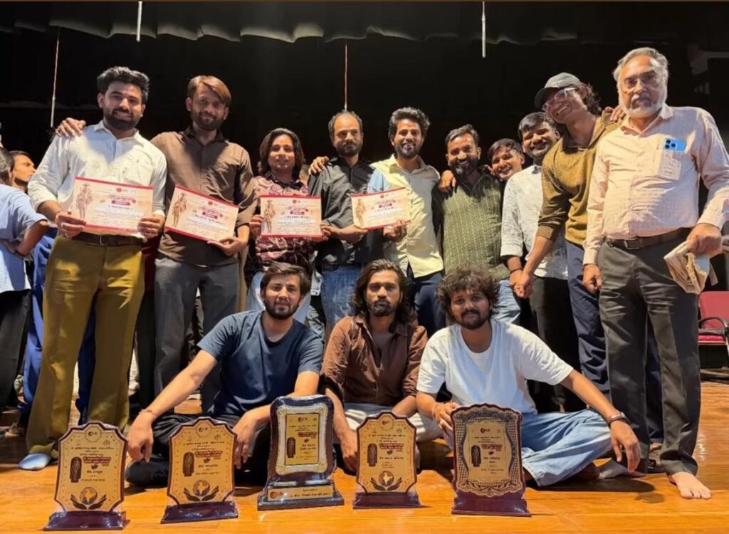 Palanpur Update: એકાંકી નાટ્ય મહોત્સવમાં છવાયું 'Cut Too Media' નું નાટક, ‘Grace of the Ghost’