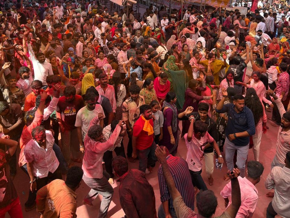 Holi Phooldol Dwarka