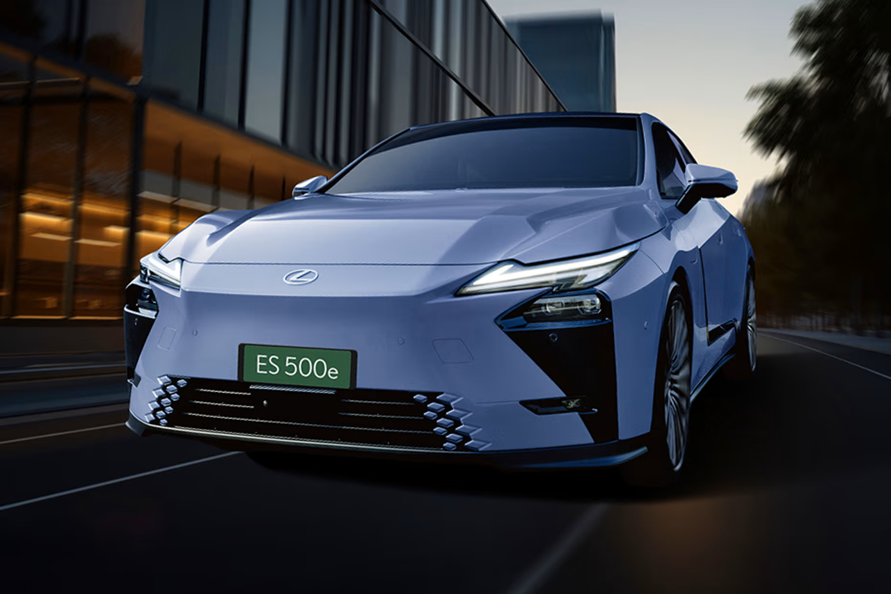 Lexus ES 500e