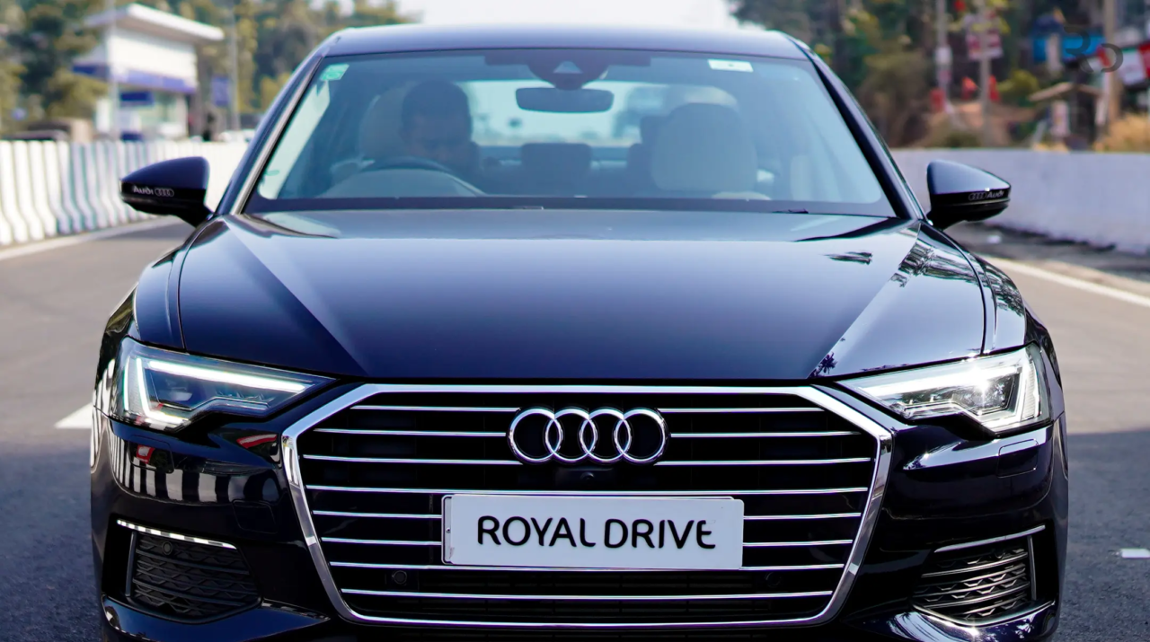 સેકન્ડ હેન્ડ લક્ઝરી કાર