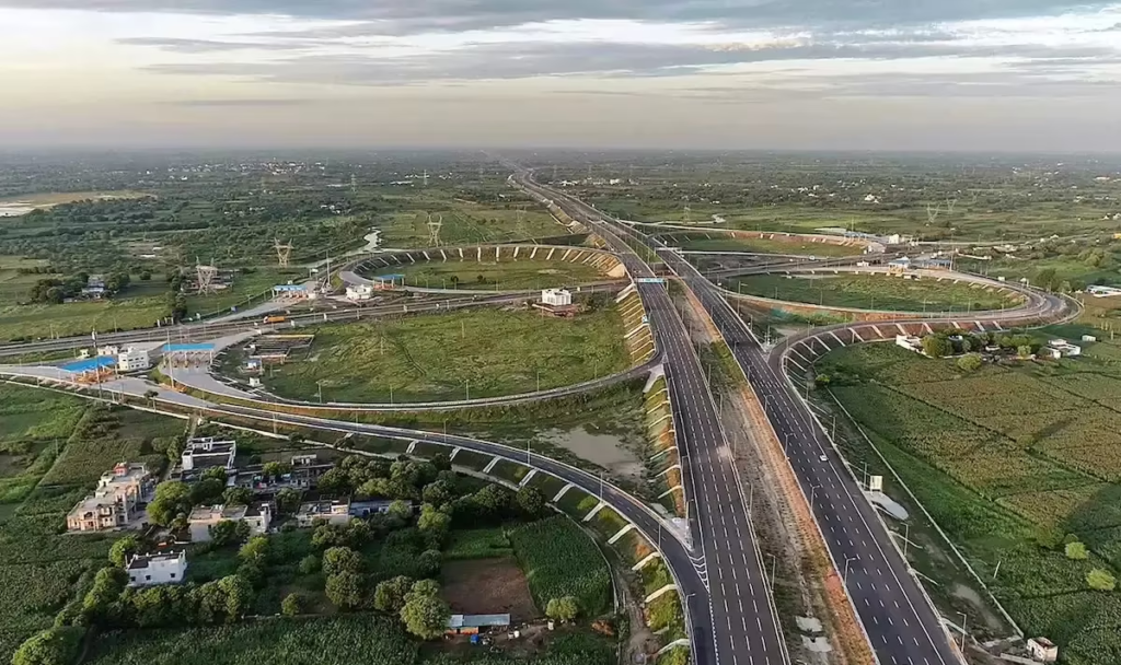 Delhi-Mumbai Expressway Project